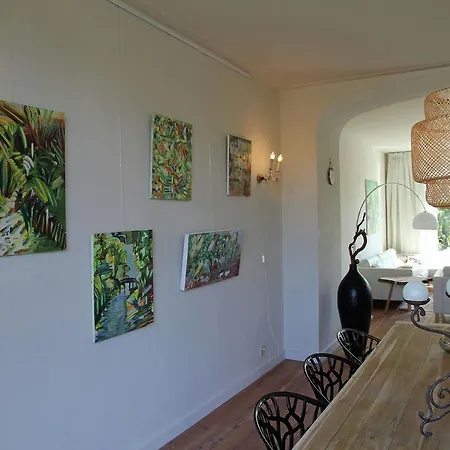 Beautiful Holiday Home By The Sea In Bergen * Берген