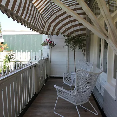 Nyaraló Beautiful Holiday Home By The Sea In Bergen Bergen